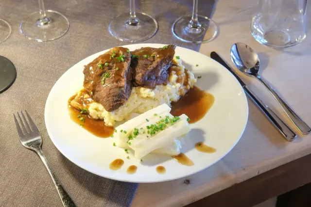 BookNoFees: 餐廳 – Hotel & Restaurant Zum Ritter – Attendorn – Zum Ritter 飯店與餐廳，第 3 張照片