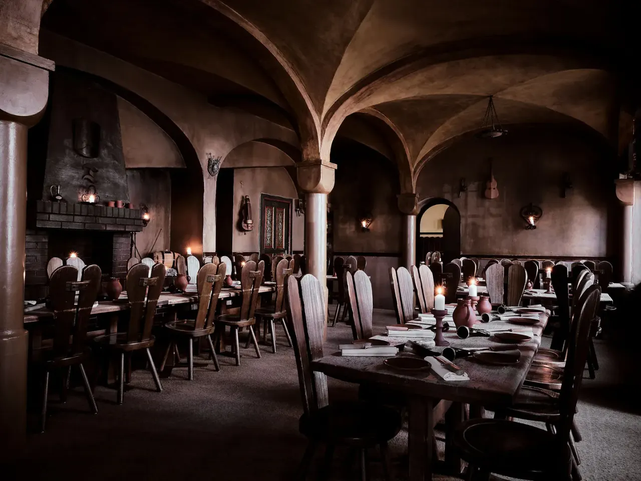 BookNoFees: 餐廳 – Tafelrunde – Berlin – 圓桌會議，第 1 張照片