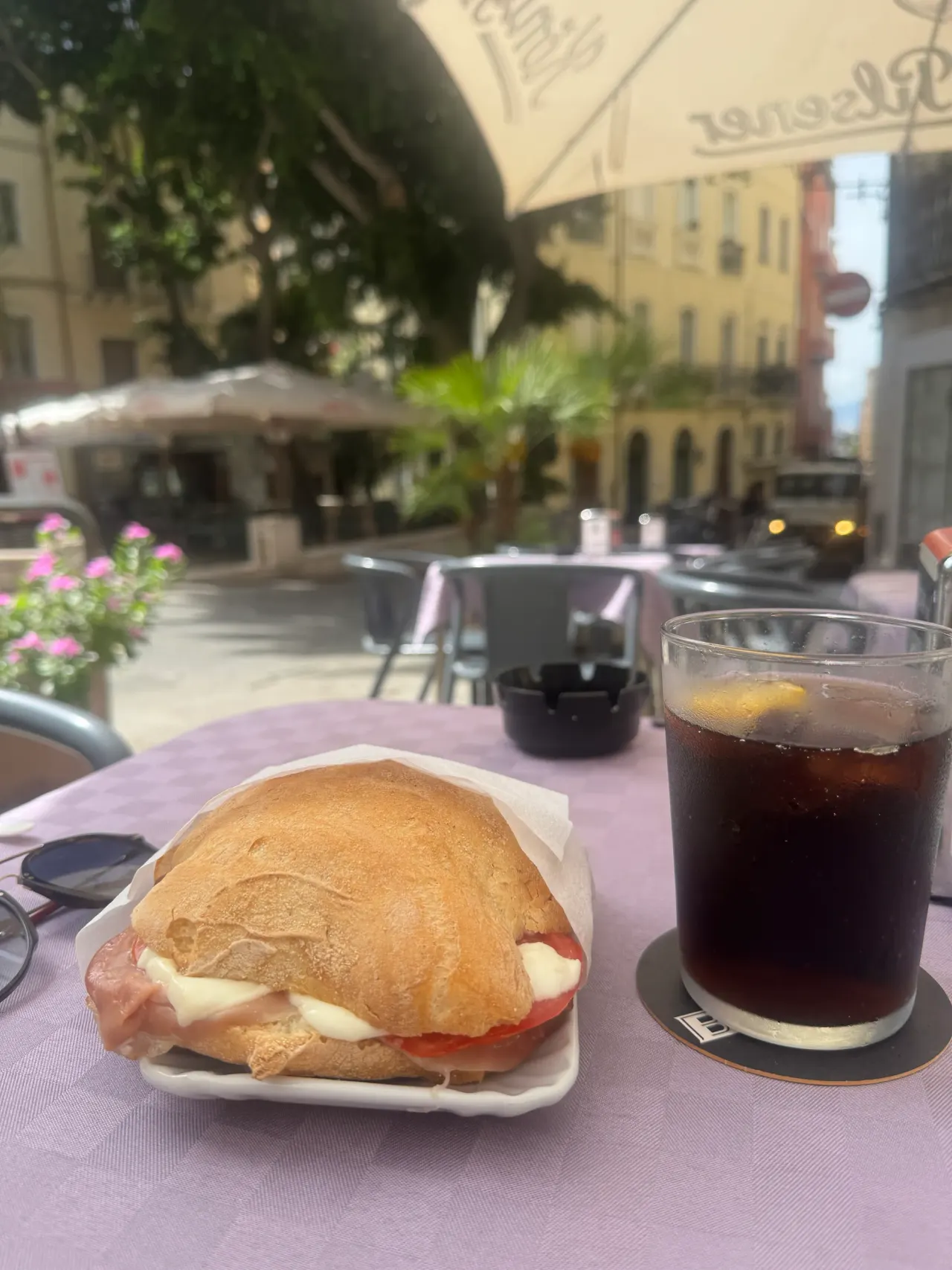 BookNoFees: 咖啡廳 – Moka Domus – Cagliari – Moka Domus，第 1 張照片