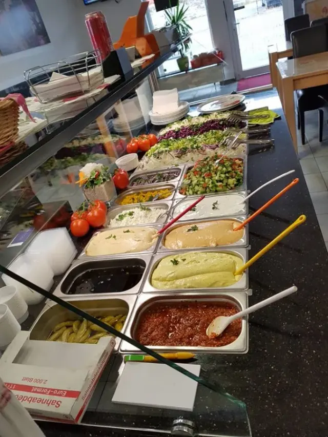 BookNoFees: 餐廳 – Alladin Grill – Balve – Alladin Grill，第 3 張照片