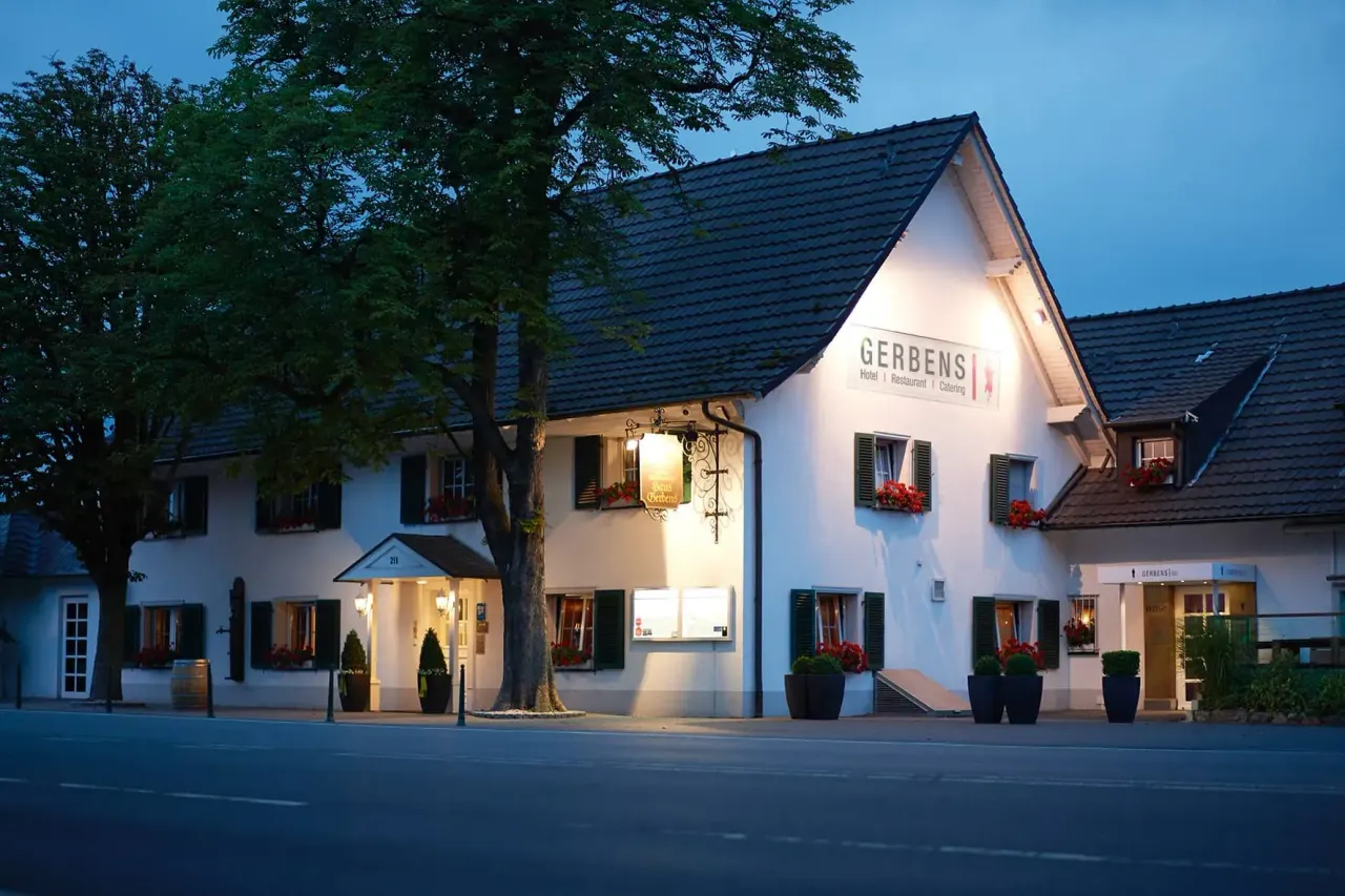 BookNoFees: 餐廳 – Haus Gerbens – Wickede – Haus Gerbens，第 1 張照片