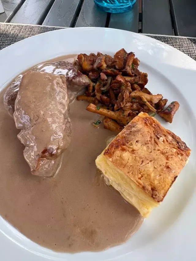 BookNoFees: 餐廳 – Elsässer Stube – Herne – Elsässer Stube，第 2 張照片