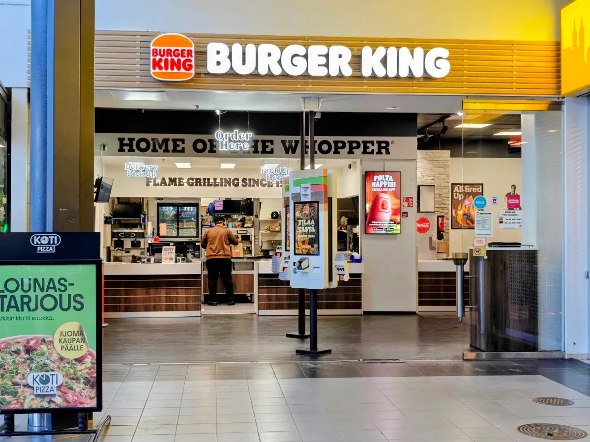 BookNoFees: 輕食吧 – Burger King – Helsinki – 漢堡王，第 1 張照片