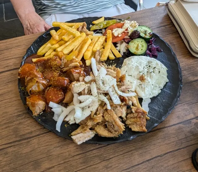 BookNoFees: 餐廳 – Elia Grill – Nachrodt-Wiblingwerde – Elia Grill，第 2 張照片