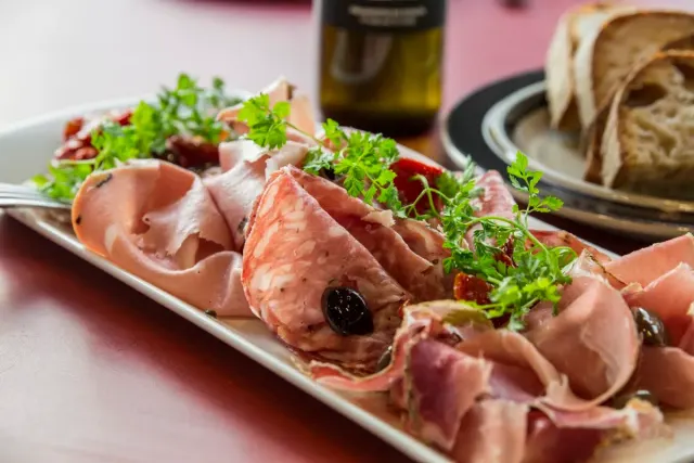 BookNoFees: 餐廳 – Bacco – Helsinki – Bacco，第 3 張照片