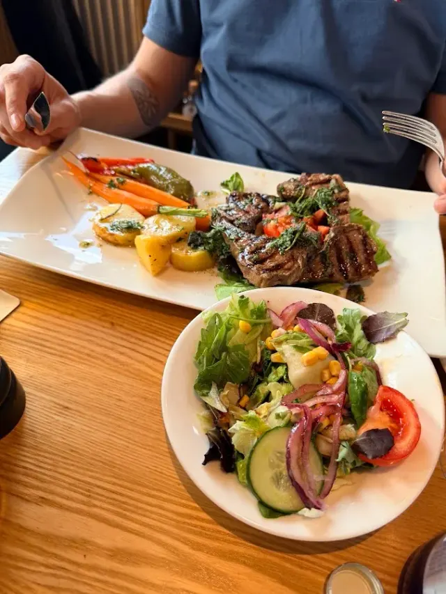 BookNoFees: 餐廳 – Ristorante da Filippo – Olsberg – Ristorante da Filippo，第 2 張照片