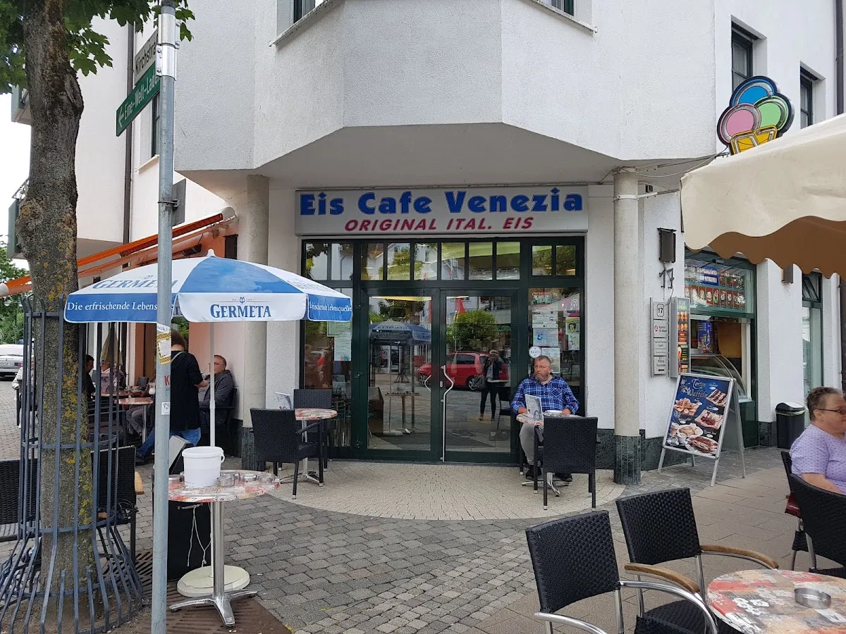 BookNoFees: 冰淇淋 – Casto Fabio Italienisches Eiscafé – Marsberg – Casto Fabio 義式冰淇淋咖啡館，第 1 張照片
