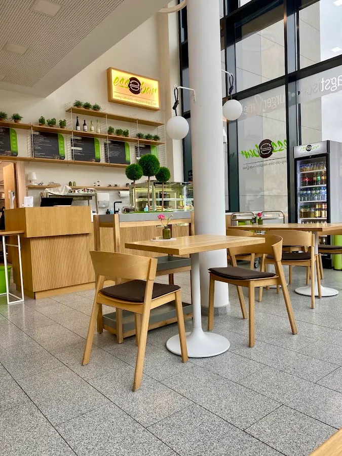 BookNoFees: 餐廳 – Essbar im KuGA – Bad Wünnenberg – KuGA 內的 Essbar，第 1 張照片