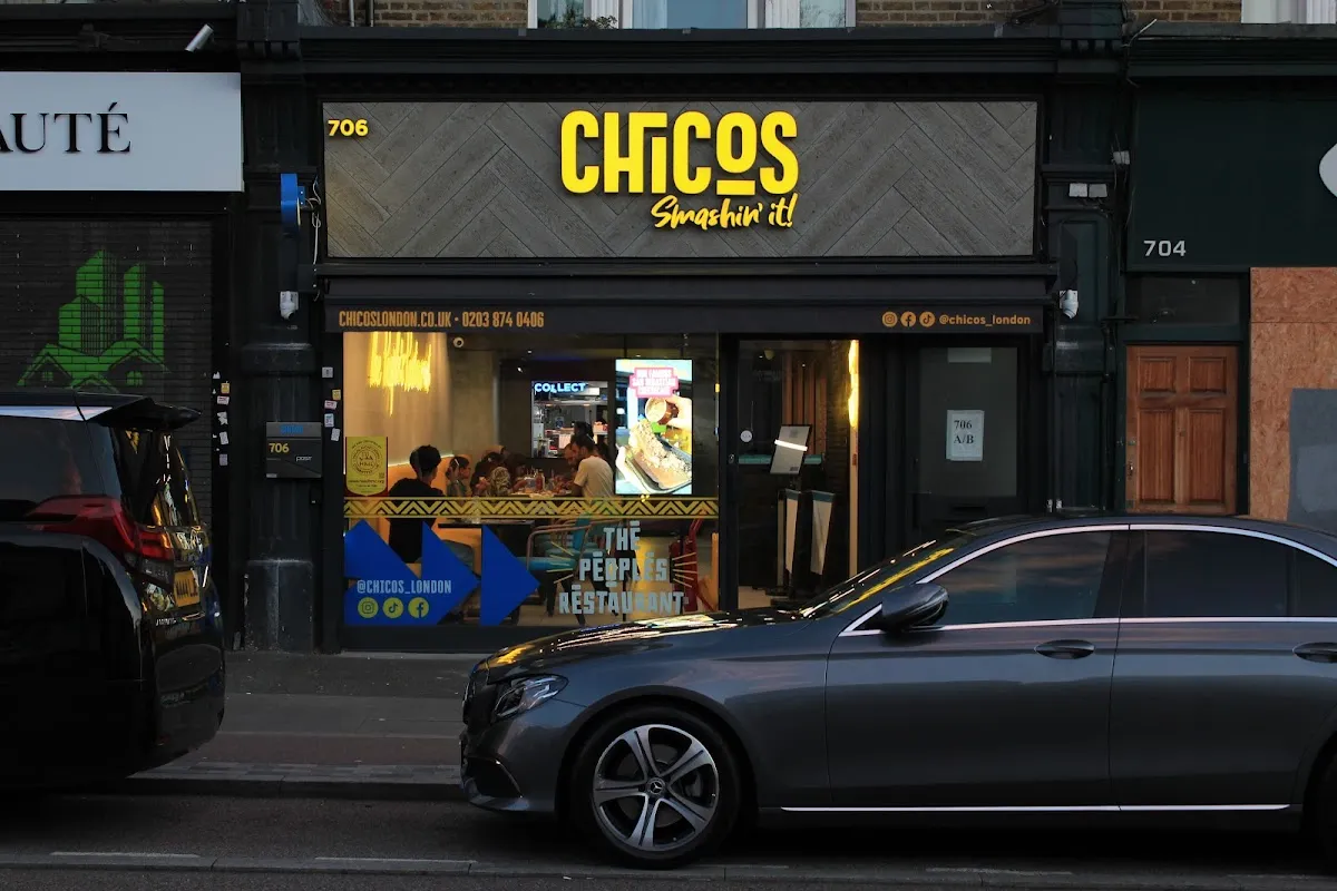 BookNoFees: 餐廳 – Chicos – London – 男孩們，第 1 張照片