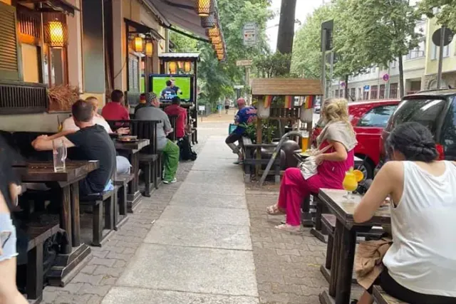 BookNoFees: 餐廳 – 90’s – Berlin – 90年代，第 3 張照片