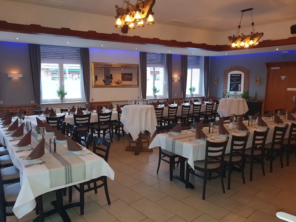 BookNoFees: 餐廳 – Gasthaus Suer – Selm – Gasthaus Suer，第 1 張照片