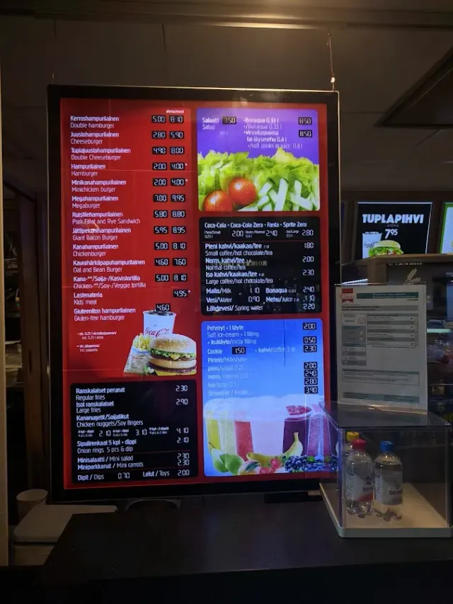 BookNoFees: 輕食吧 – Hesburger – Helsinki – Hesburger,第 3 張照片