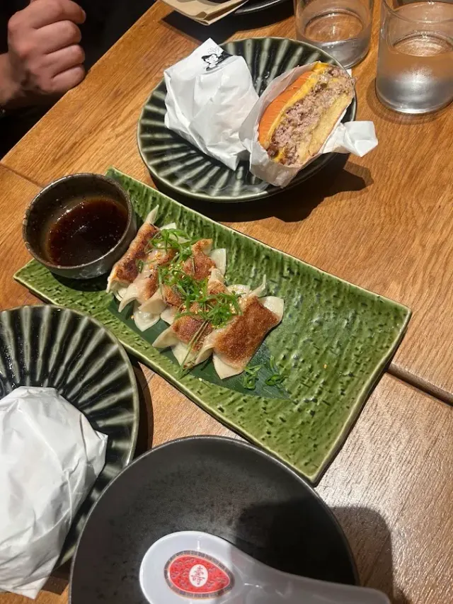 BookNoFees: 餐廳 – Ekiben Kitchen – Athens – 鐵路便當廚房，第 2 張照片
