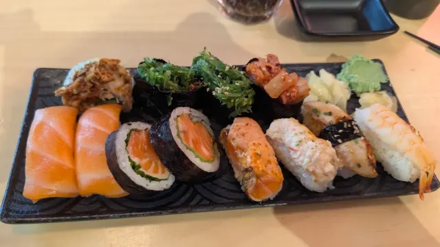 BookNoFees: 餐廳 – Hanami Sushi Töölö – Helsinki – Hanami Sushi Töölö，第 2 張照片
