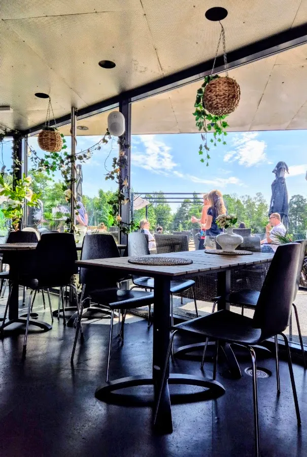 BookNoFees: 咖啡廳 – Cafe Biitsi – Helsinki – 海灘咖啡廳，第 2 張照片