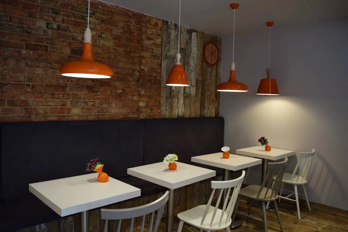 BookNoFees: 咖啡廳 – Fortunella Cafe – London – Fortunella Cafe，第 1 張照片