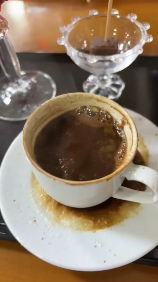 BookNoFees: 餐廳 – Erzurum Cağ Kebap Tesisi – Istanbul – 埃爾祖魯姆卡格烤肉設施，第 3 張照片