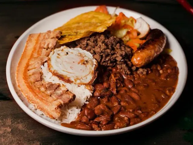BookNoFees: 餐廳 – El Arriero – Prague – El Arriero，第 2 張照片