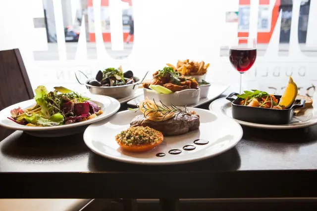 BookNoFees: 餐廳 – One Bistro – Dublin – One Bistro,第 2 張照片