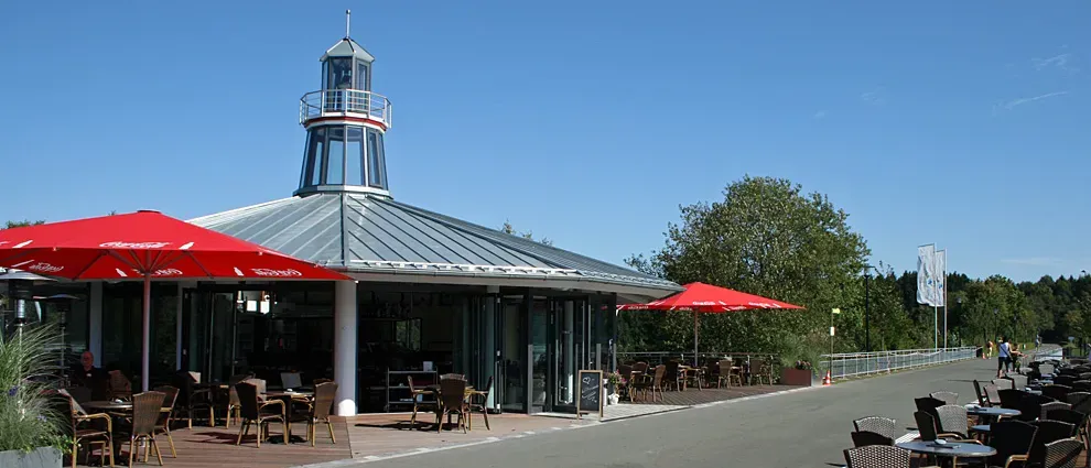 BookNoFees: 餐廳 – Leuchtturm am Biggesee – Attendorn – Biggesee 燈塔，第 1 張照片
