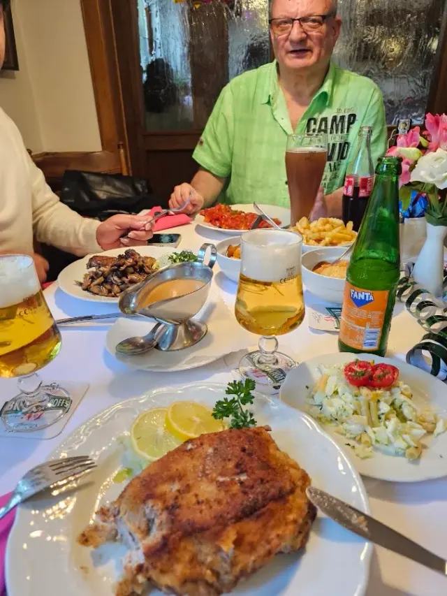 BookNoFees: 餐廳 – Gaststätte Bürgerkrug Heinrich Diebecker – Lünen – Bürgerkrug Heinrich Diebecker 餐館，第 2 張照片