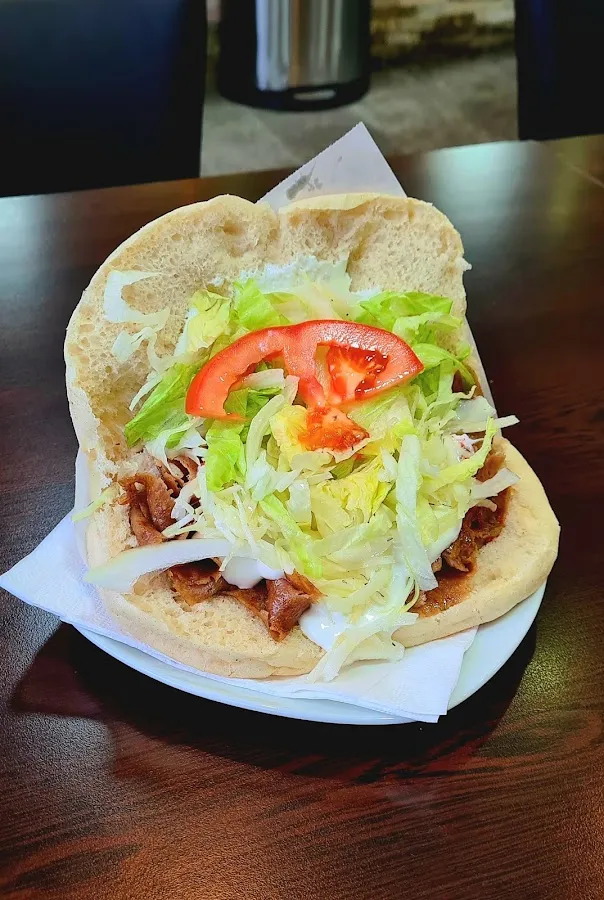 BookNoFees: 餐廳 – Antalya Döner Pizzeria Ali – Wenden – Antalya Döner Pizzeria Ali，第 2 張照片