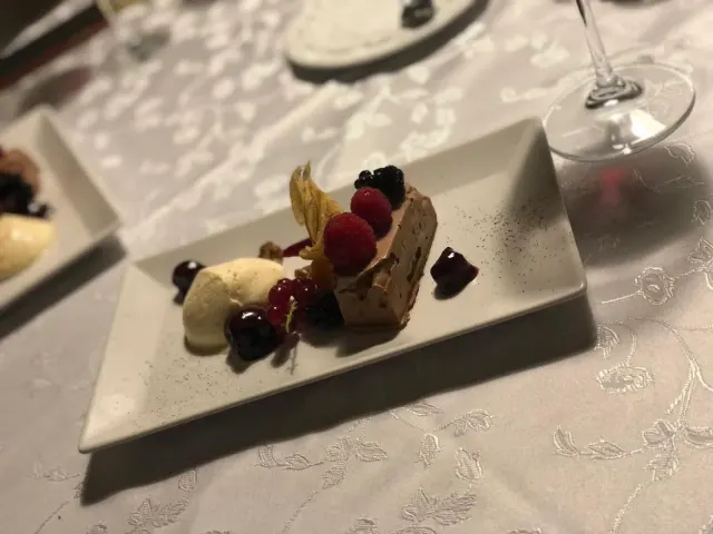 BookNoFees: 餐廳 – Hotel Restaurant Am Schlagbaum – Sprockhövel – Hotel Restaurant Am Schlagbaum，第 3 張照片
