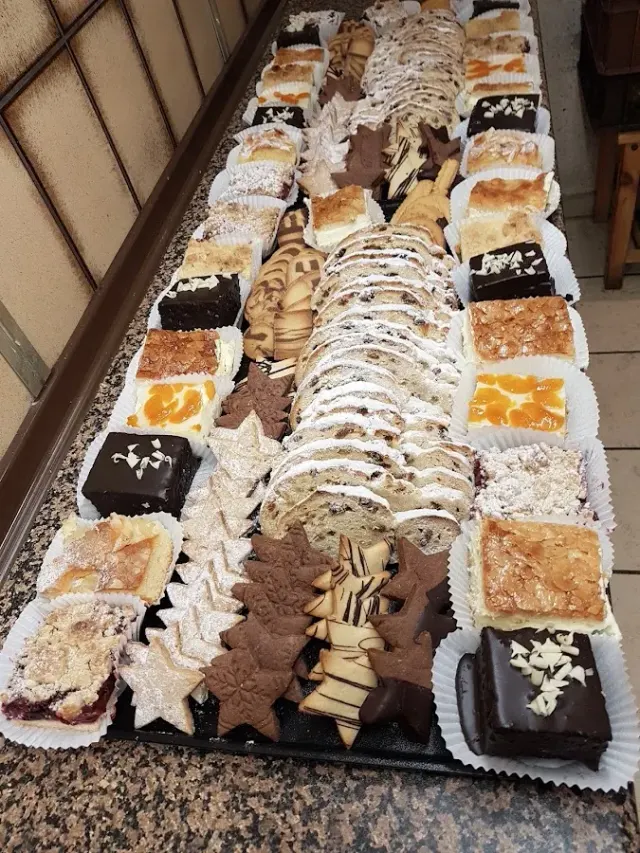 BookNoFees: 餐廳 – Bäckerei Aßhoff – Schwerte – Bäckerei Aßhoff，第 3 張照片