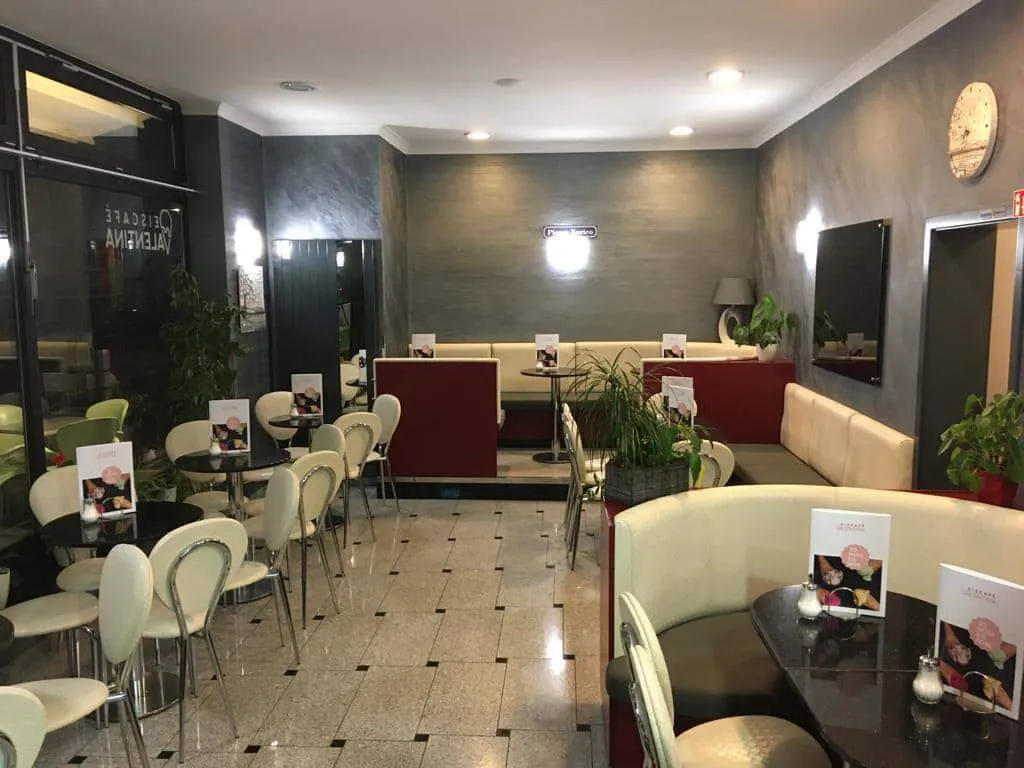 BookNoFees: 餐廳 – Eiscafé La Dolce Vita – Schalksmühle – Eiscafé La Dolce Vita，第 1 張照片