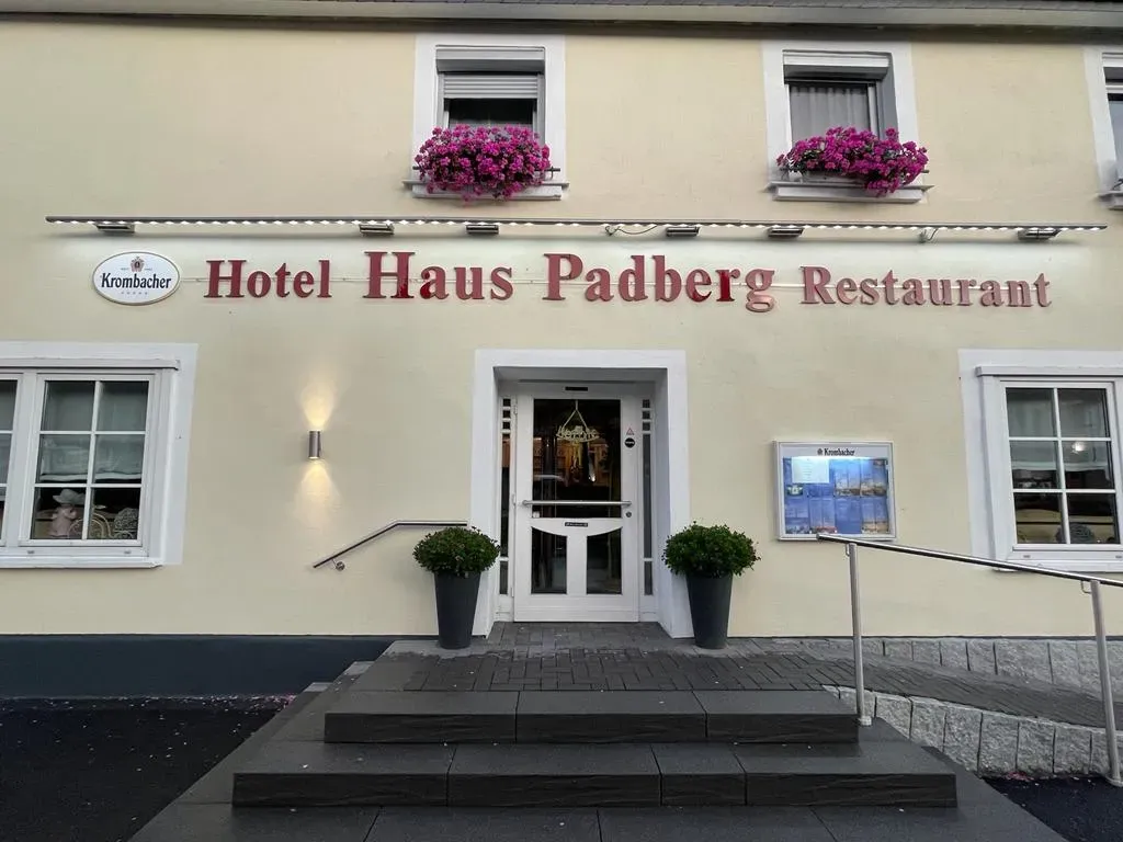 BookNoFees: 餐廳 – Haus Padberg – Balve – Haus Padberg，第 1 張照片