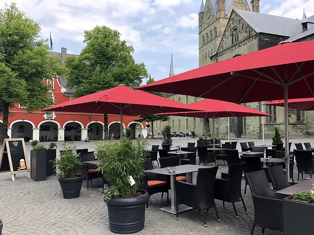 BookNoFees: 餐廳 – Brunello – Soest – Brunello，第 1 張照片
