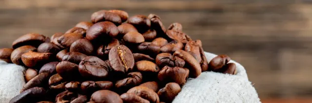 BookNoFees: 咖啡廳 – Café Martin – Prague – Café Martin,第 3 張照片