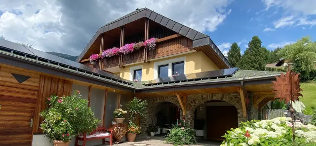 BookNoFees: 附庭園與壁爐的雅緻公寓 – St. Michael Im Lungau