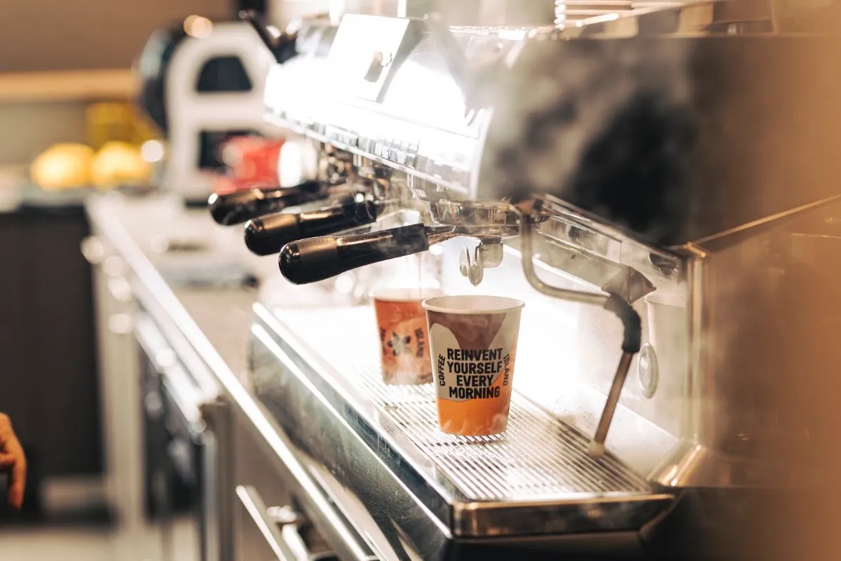 BookNoFees: 咖啡廳 – Coffee Island – Athens – Coffee Island,第 1 張照片