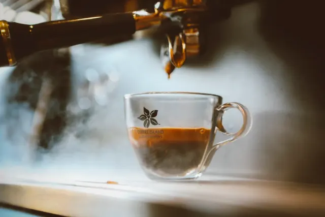 BookNoFees: 咖啡廳 – Coffee Island – Athens – Coffee Island,第 2 張照片