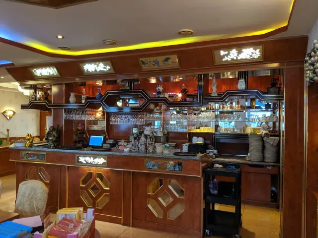BookNoFees: China Garden, Meschede