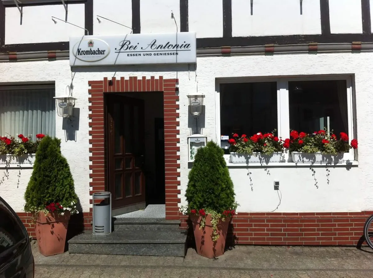 BookNoFees: 餐廳 – Bei Antonia — Essen u. Genießen – Olsberg – Bei Antonia — 美食與享受，第 1 張照片