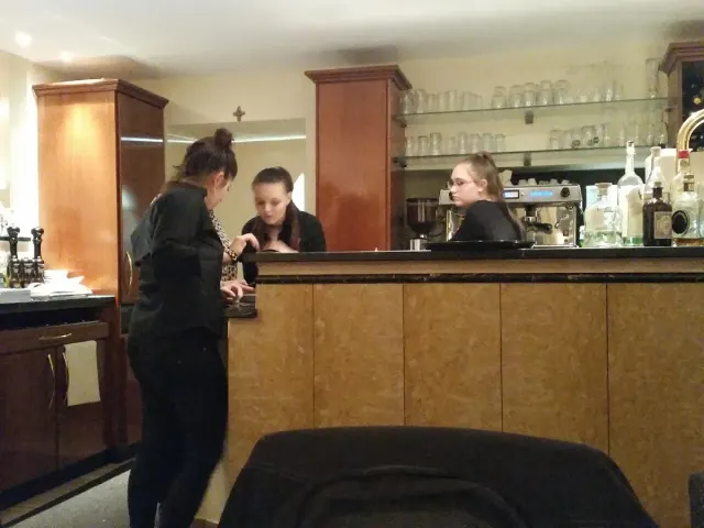 BookNoFees: 餐廳 – Hotel Il Duomo – Olpe – Hotel Il Duomo，第 3 張照片