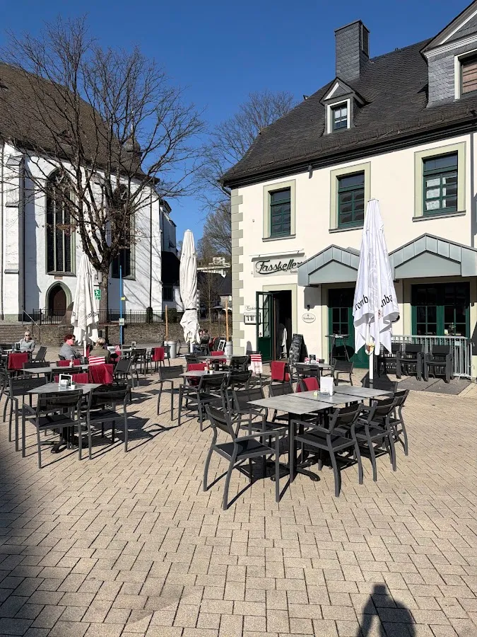 BookNoFees: 餐廳 – Fasskeller unfassbar – Attendorn – Fasskeller 好到不可思議，第 1 張照片