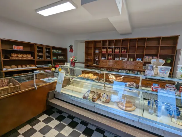 BookNoFees: 餐廳 – Buddeus Wilhelm Bäckerei – Anröchte – Buddeus Wilhelm Bäckerei，第 2 張照片