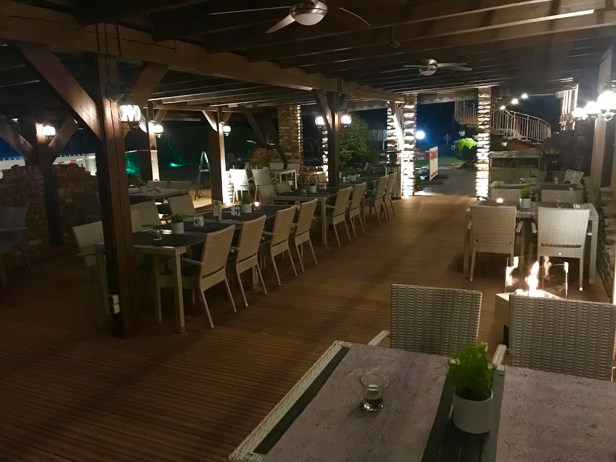 BookNoFees: 餐廳 – Helbach – Lippetal – Helbach，第 1 張照片