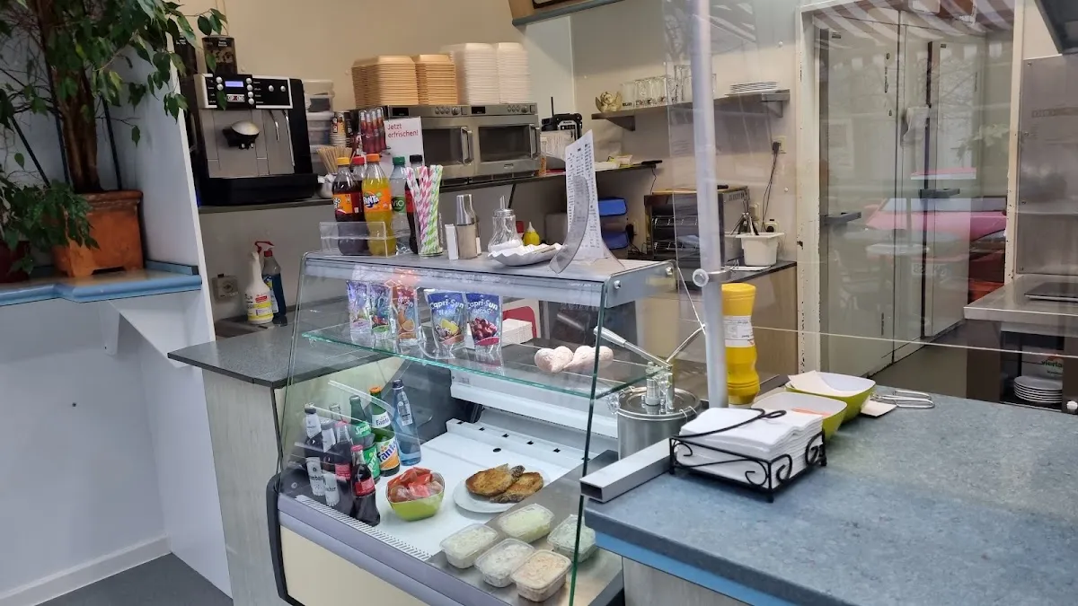BookNoFees: 輕食吧 – Weiland Imbiss – Drolshagen – Weiland 小吃店，第 1 張照片