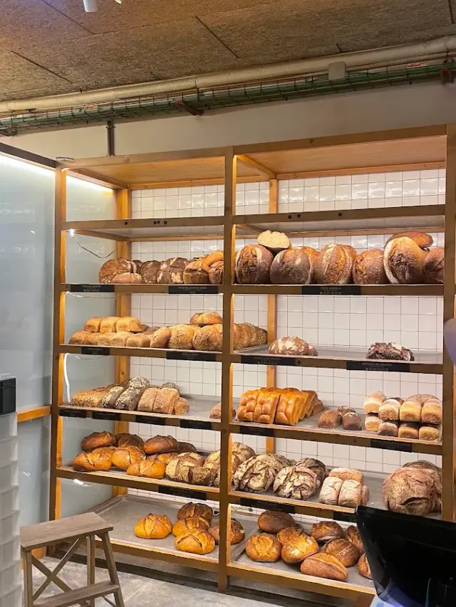 BookNoFees: 餐廳 – Gleba – Lisbon – Gleba，第 3 張照片