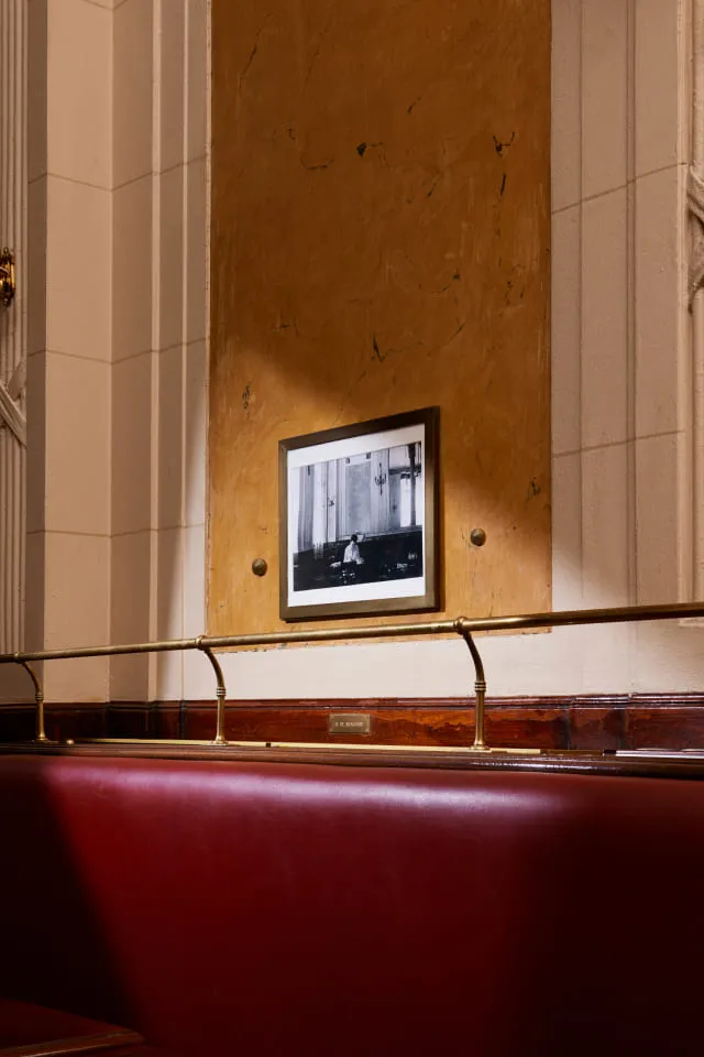 BookNoFees: 咖啡廳 – Les Deux Magots – Paris – Les Deux Magots,第 2 張照片