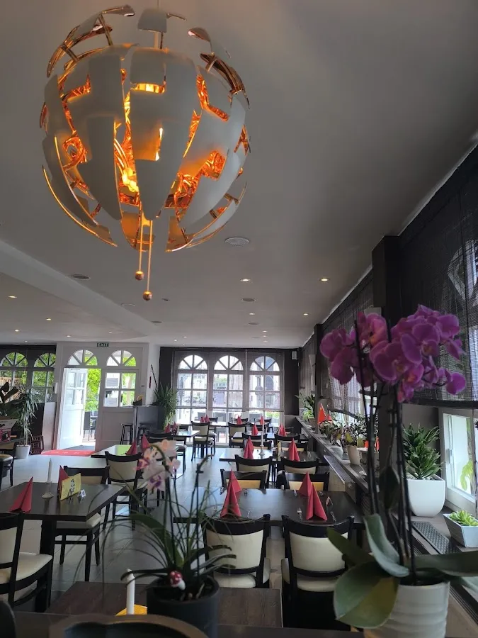 BookNoFees: 餐廳 – China Restaurant Peking – Kreuztal – China Restaurant Peking，第 1 張照片