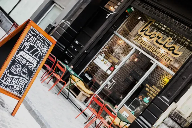 BookNoFees: Horia, Brussels