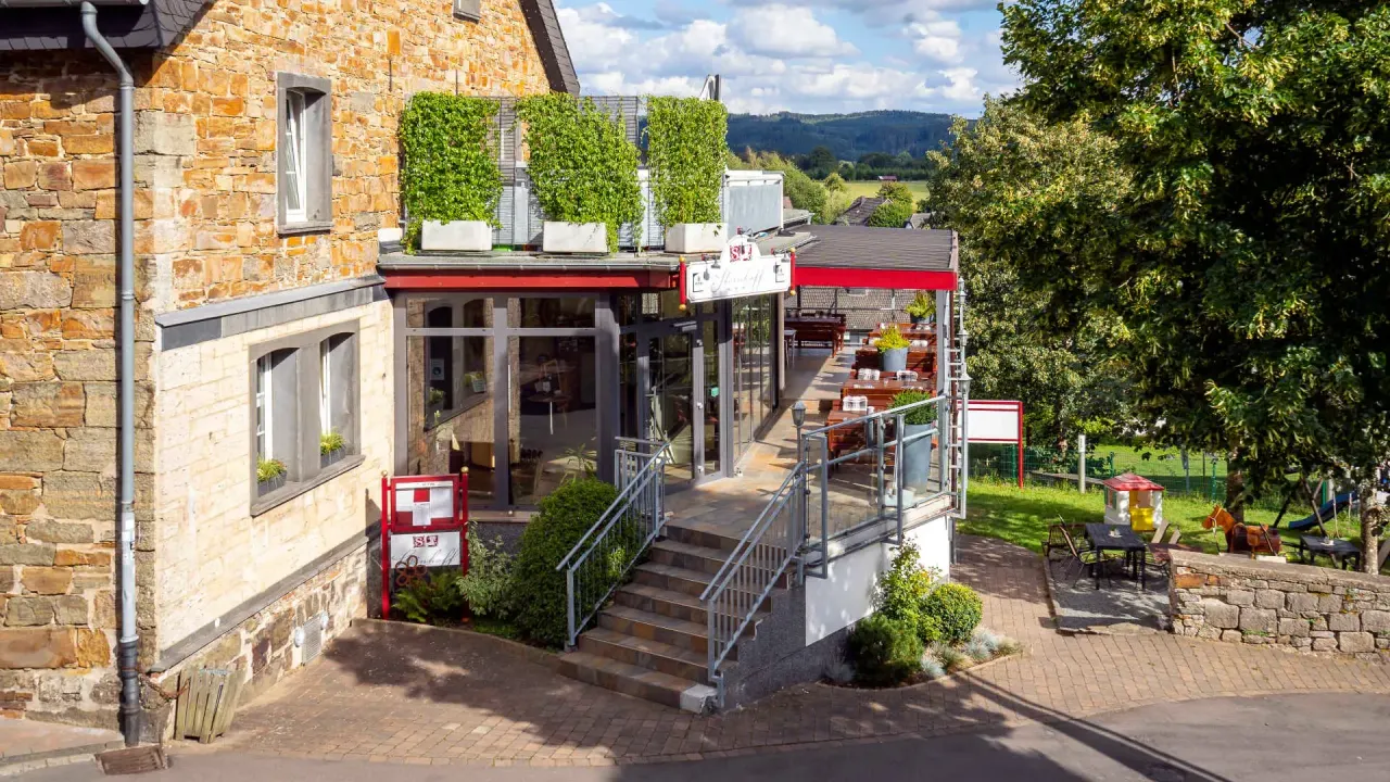 BookNoFees: 餐廳 – Hotel-Restaurant Gasthof Steinhoff – Finnentrop – Hotel-Restaurant Gasthof Steinhoff，第 1 張照片
