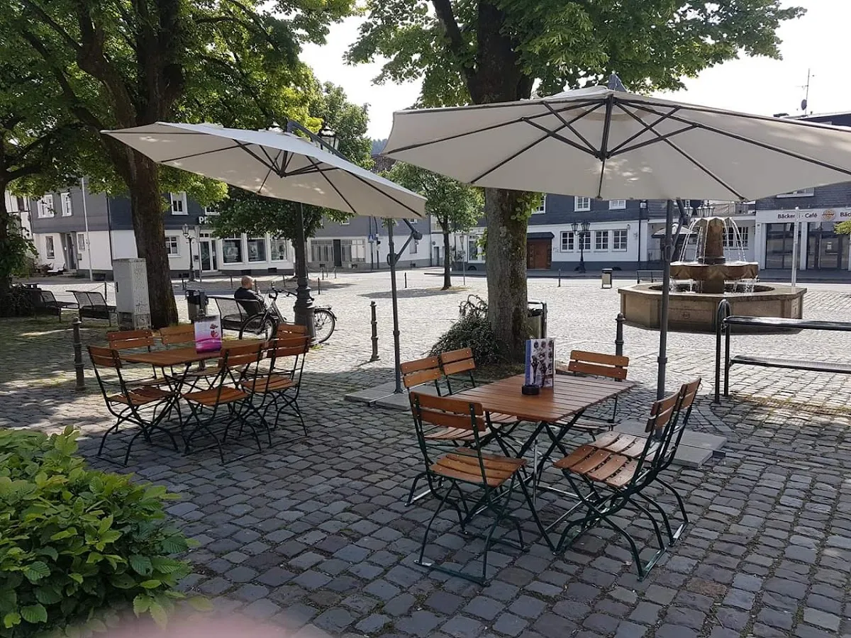 BookNoFees: 餐廳 – Eiscafe San Remo – Drolshagen – Eiscafe San Remo，第 1 張照片
