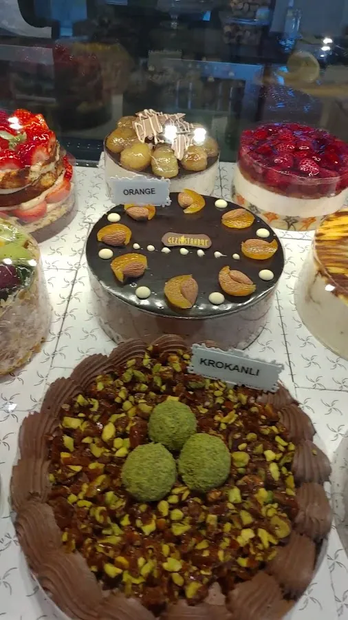 BookNoFees: 咖啡廳 – Gezi İstanbul Cafe – Istanbul – Gezi İstanbul Cafe,第 3 張照片