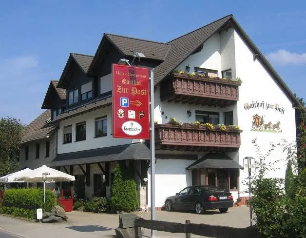 BookNoFees: 餐廳 – Gasthof Zur Post – Breckerfeld – Gasthof Zur Post，第 1 張照片